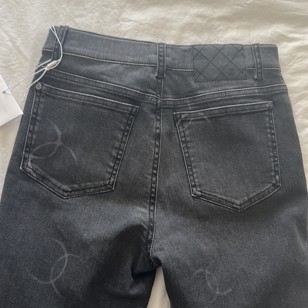 20B CHANEL skinny leg jeans size 36 - Picture 8 of 16